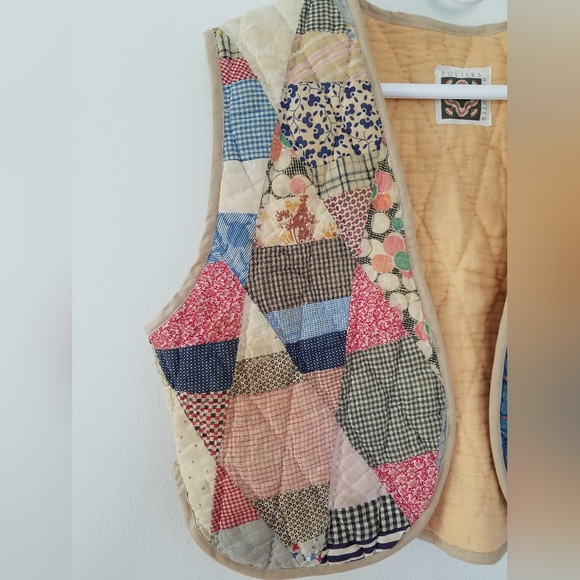 NWOT Potter's Daughter Upcycled Vintage Quilt Vest M/L - Picture 9 of 11